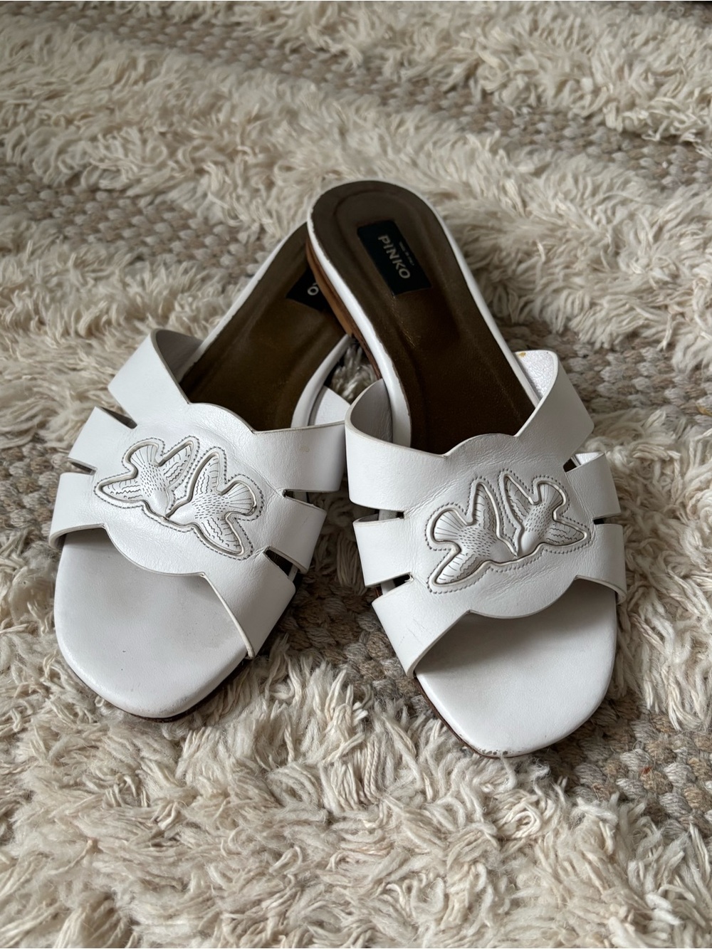 Pinko White Leather Sandals with logo Size US 5.5/ EURO 36